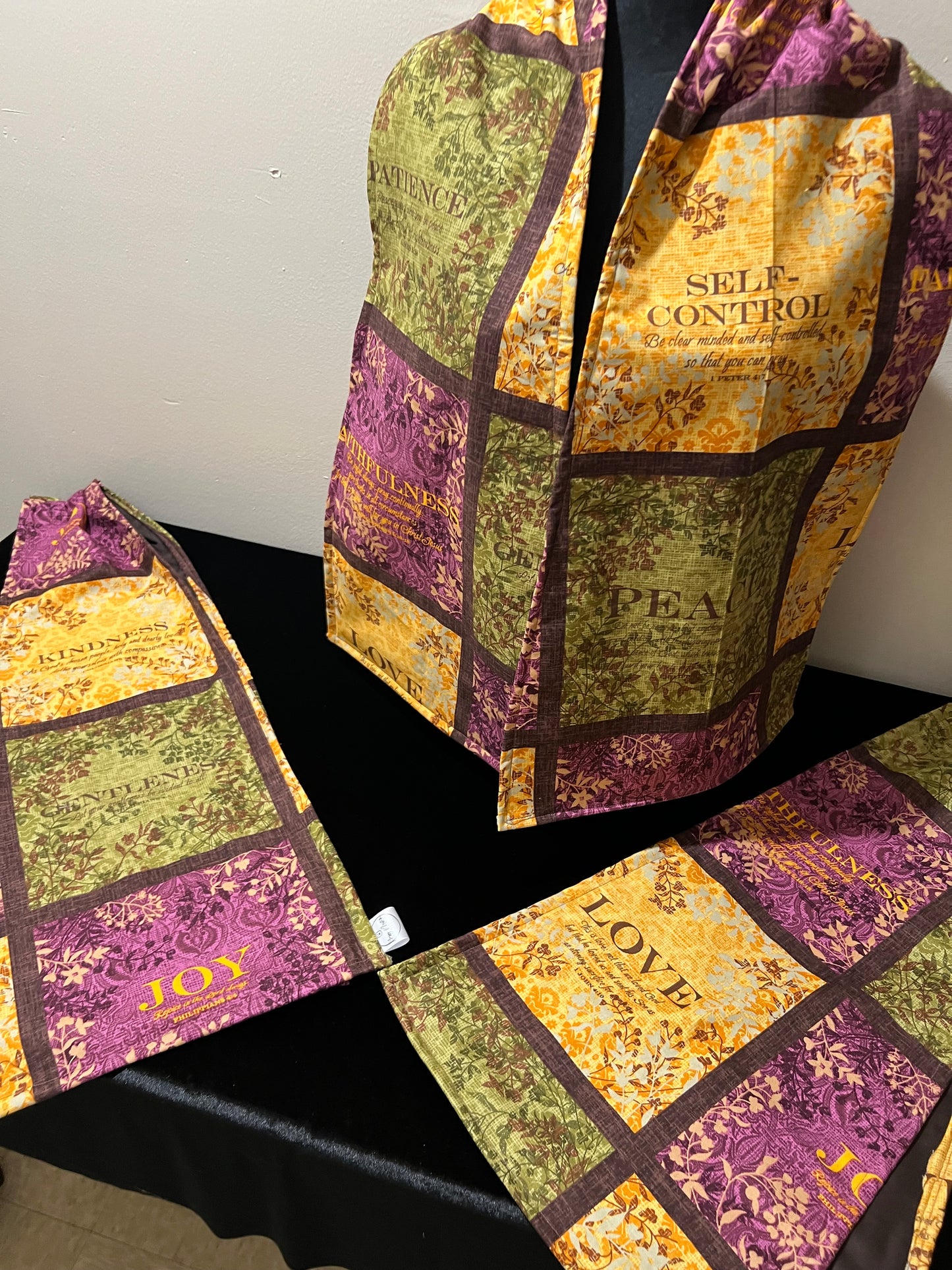 Machine washable scarf-like bib Fruit of the Spirit style Jesuse fabric