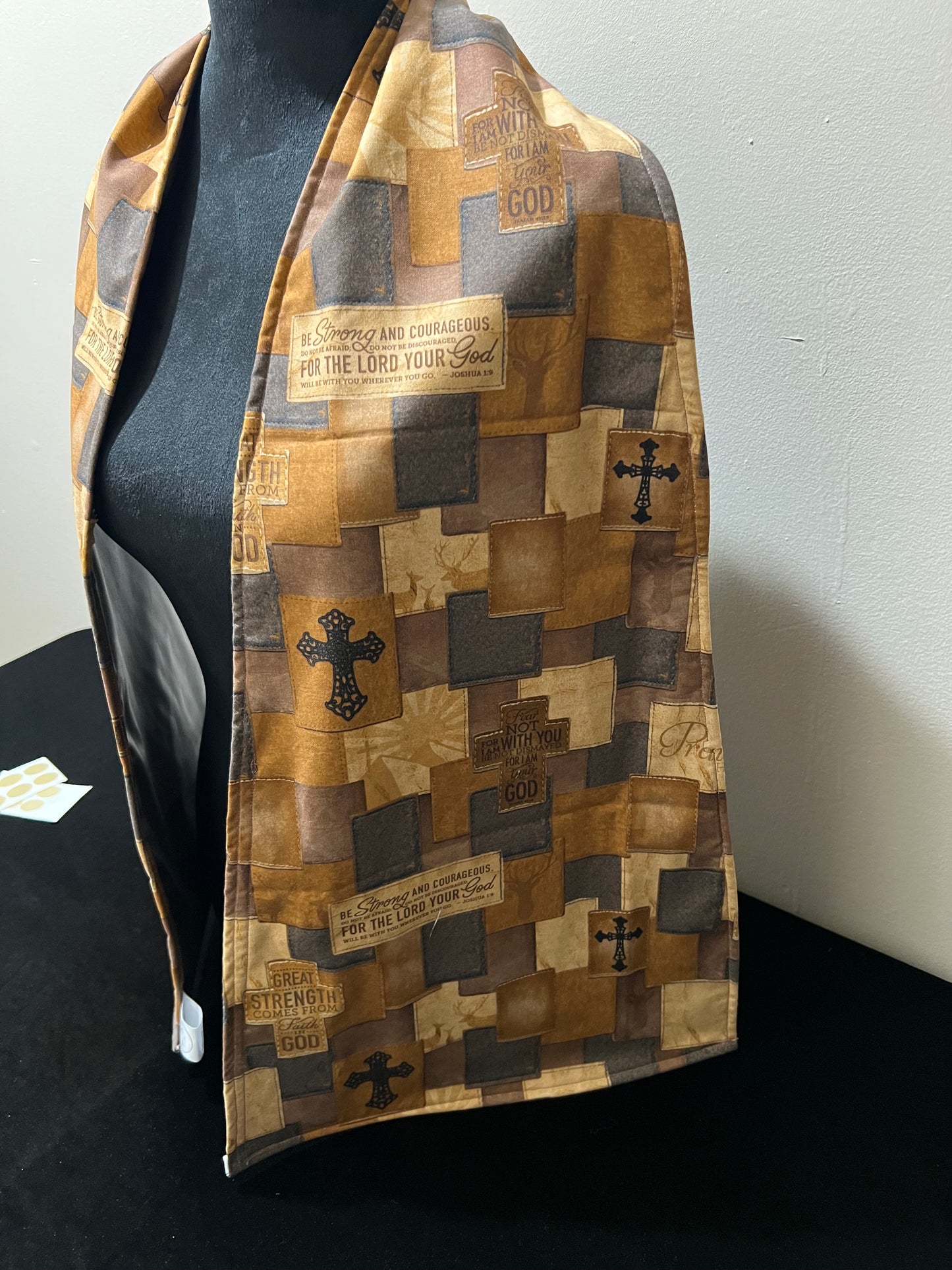 Machine washable scarf-like bib - Be strong style Jesus fabric