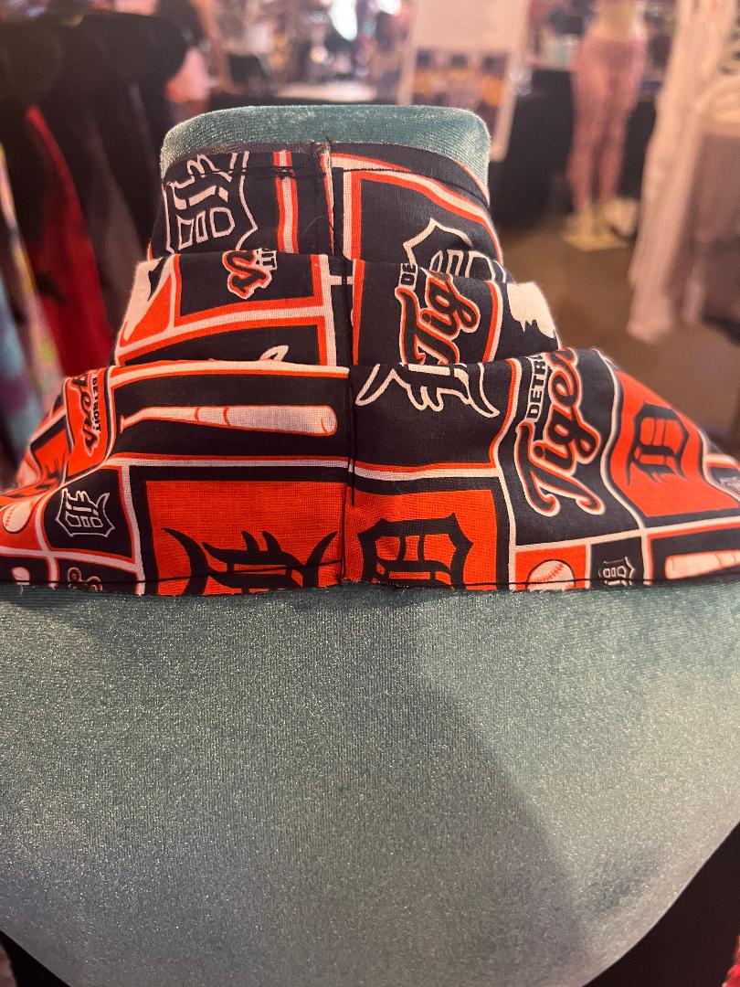 Custom, team pride MLB Detroit Tigers Retro fabric